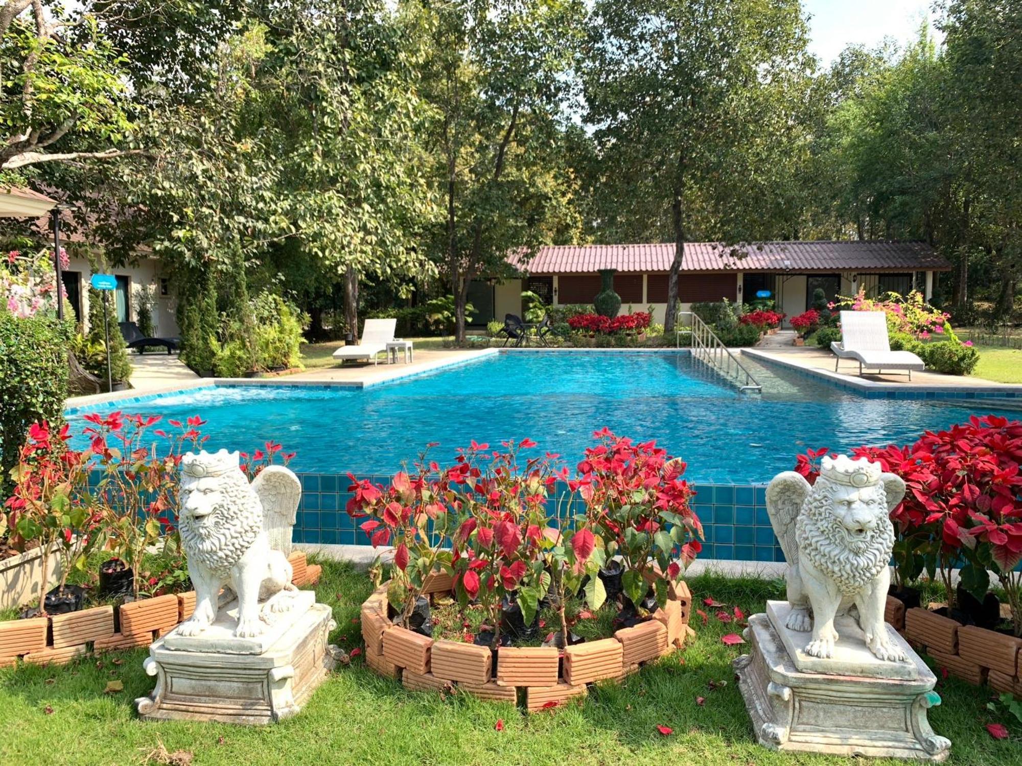 Baan Pingkan Wellness Resort San Kamphaeng Ngoại thất bức ảnh