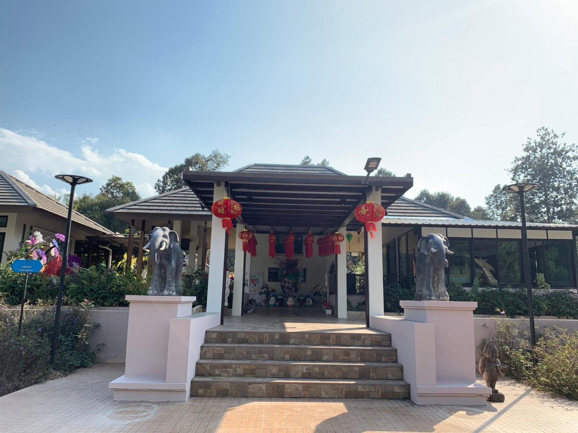 Baan Pingkan Wellness Resort San Kamphaeng Ngoại thất bức ảnh