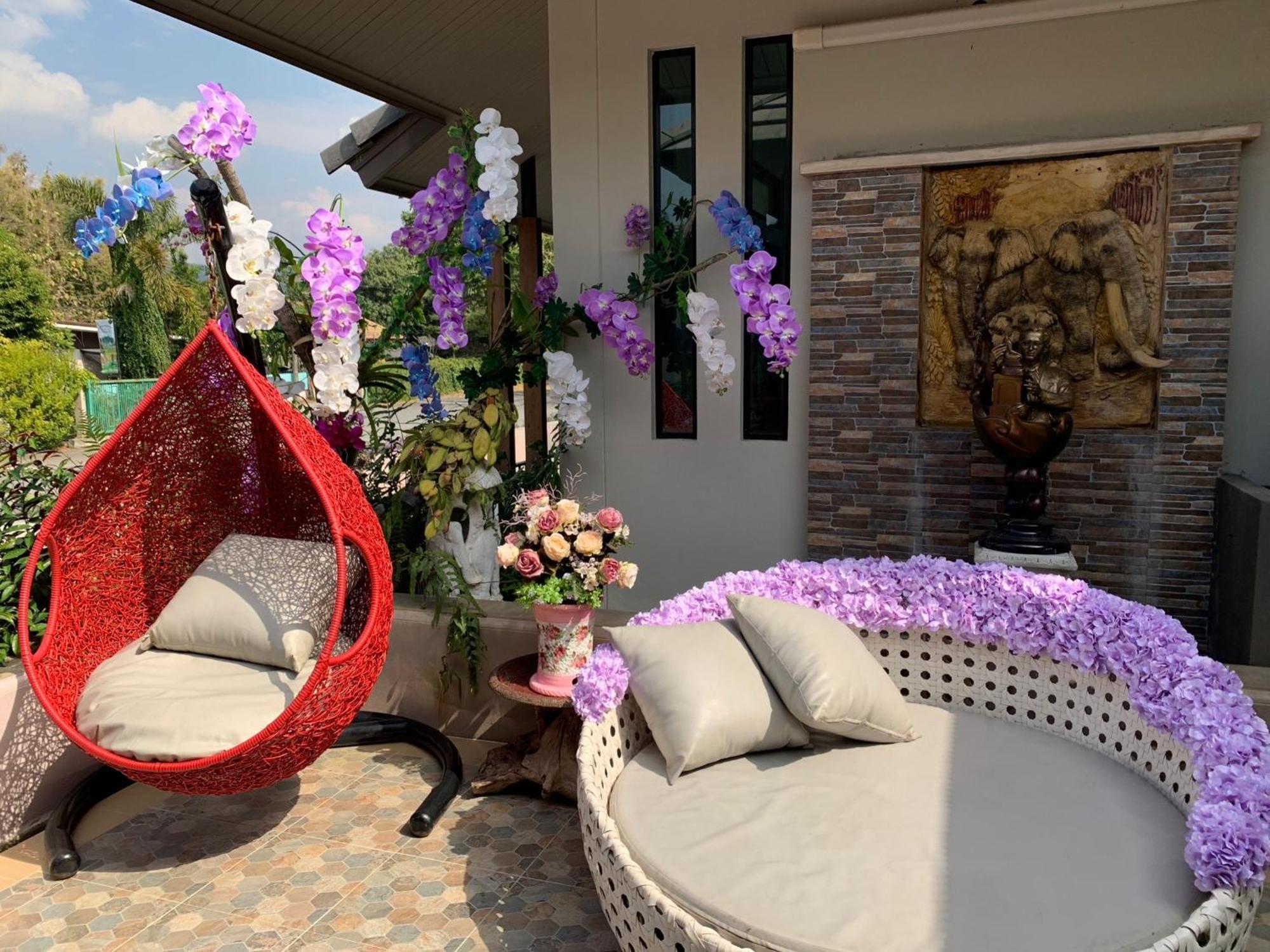 Baan Pingkan Wellness Resort San Kamphaeng Ngoại thất bức ảnh